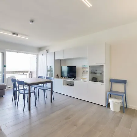 Aldis III 352K Apartment